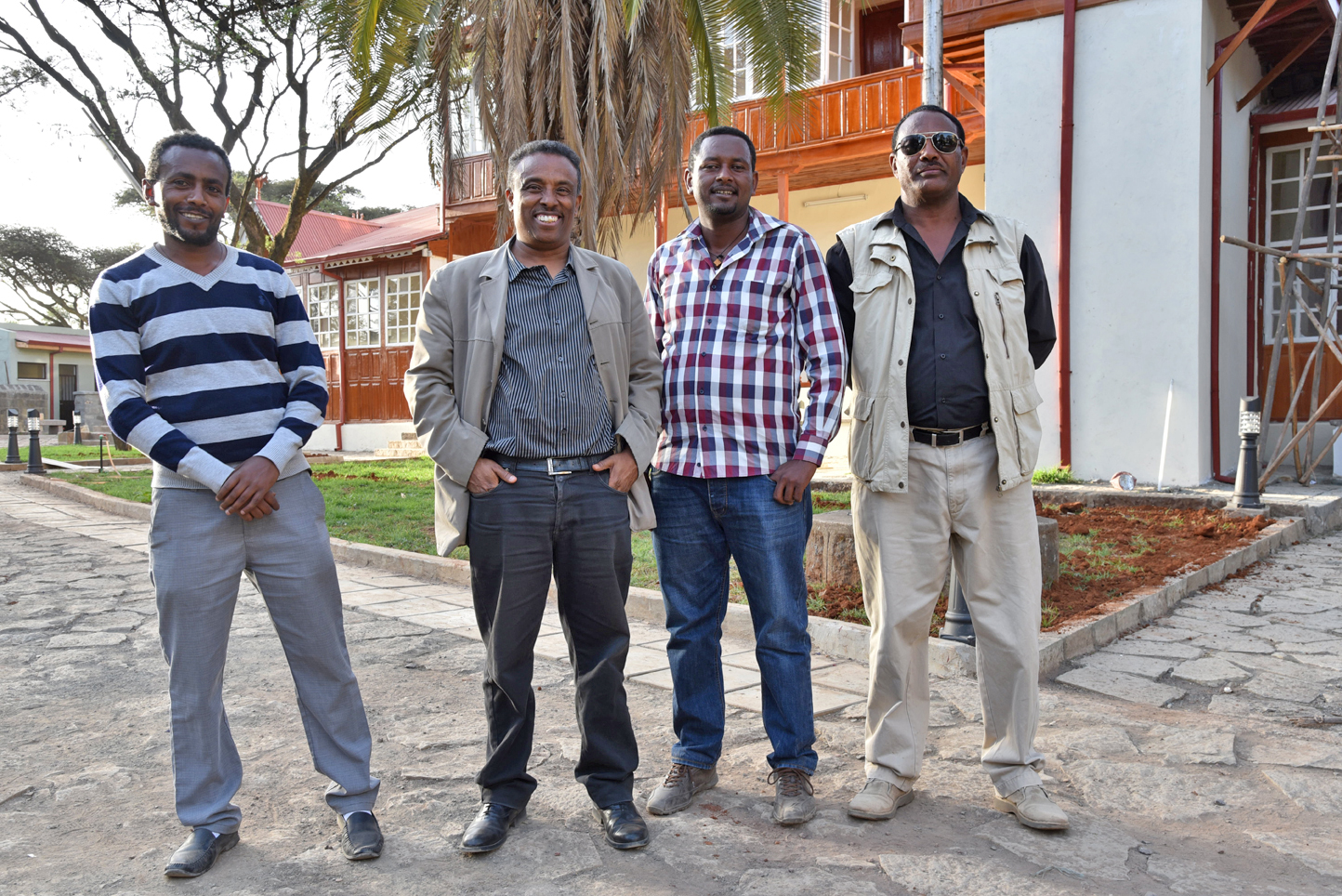 De gauche à droite, Abebe Worku, Fasil Giorghis, Habtu Worku, Michael Bihon.